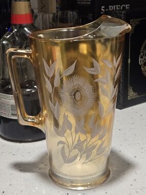 Vintage Jeannette Glass Pitcher In Cosmo Pattern